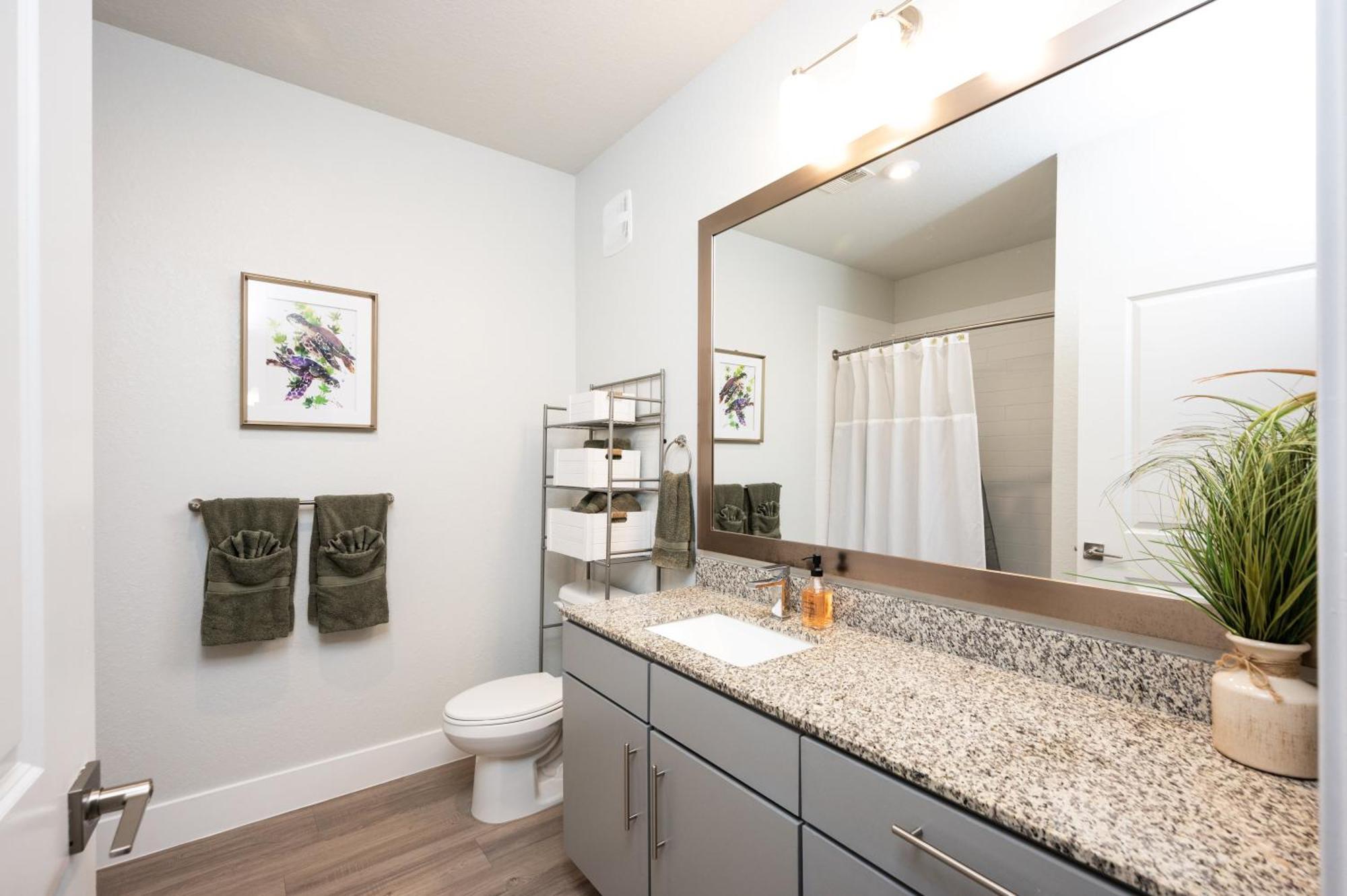 Appartement Style - Pool View - Hotub - Moffitt - Pet - Mid Term - Gated - Gym - Wifi - Usf - Elevators - Long *